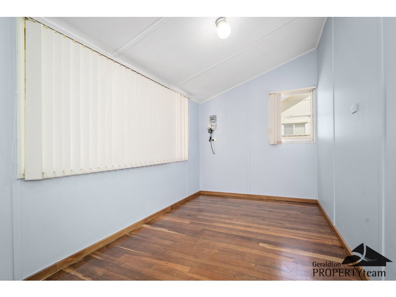 3 Bradley Street, Beachlands WA 6530