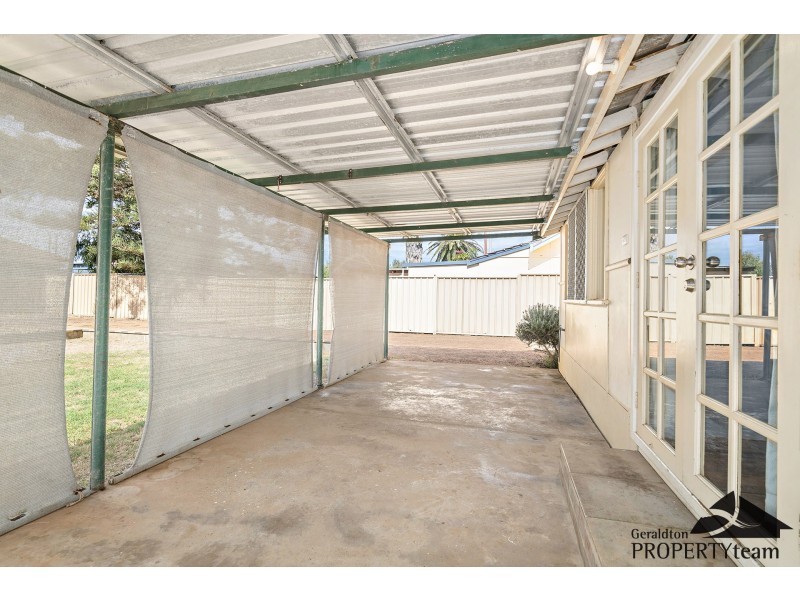 3 Bradley Street, Beachlands WA 6530