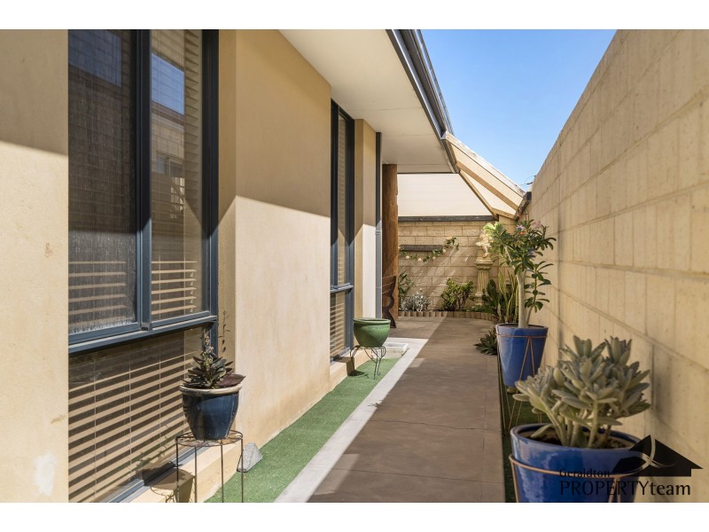 43 Francis Road, Port Denison WA 6525