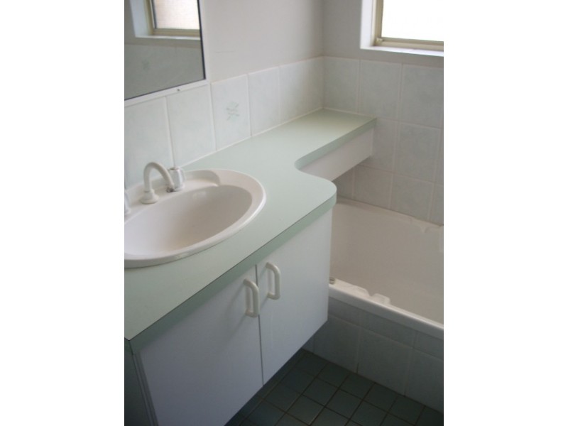 7/4 McDermott Ave, Wandina WA 6530