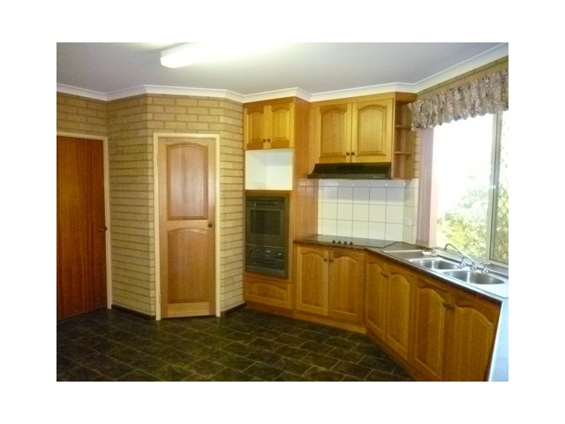 13 Endeavour Drive, Wandina WA 6530