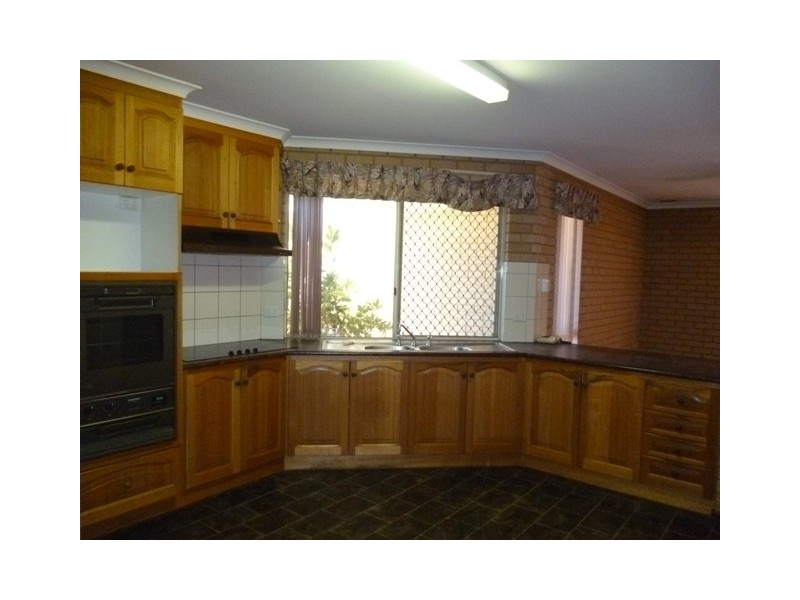 13 Endeavour Drive, Wandina WA 6530