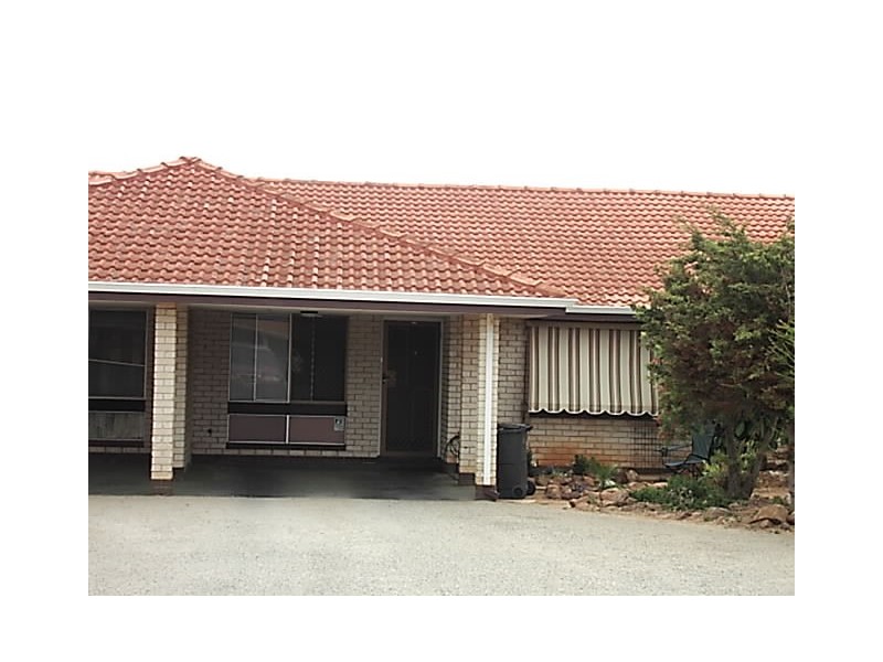 44E Simpson Street, Geraldton WA 6530