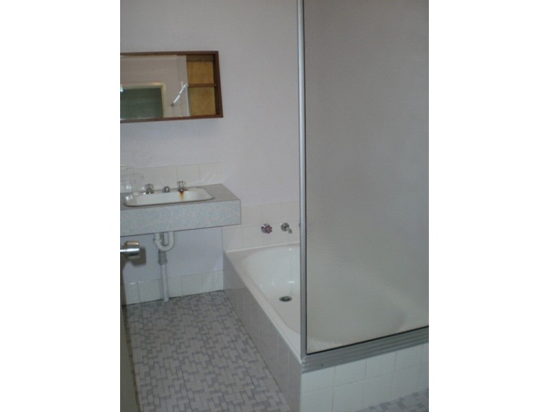 44E Simpson Street, Geraldton WA 6530