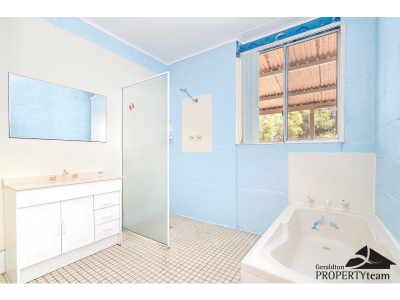 77 McCartney Road, Greenough WA 6532