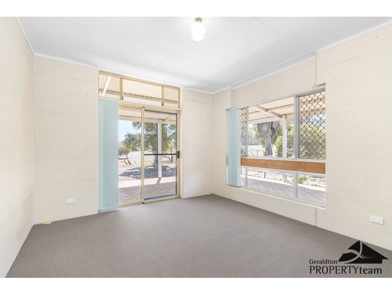 77 McCartney Road, Greenough WA 6532