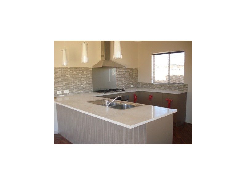 6 Julliet Terrace, Wandina WA 6530