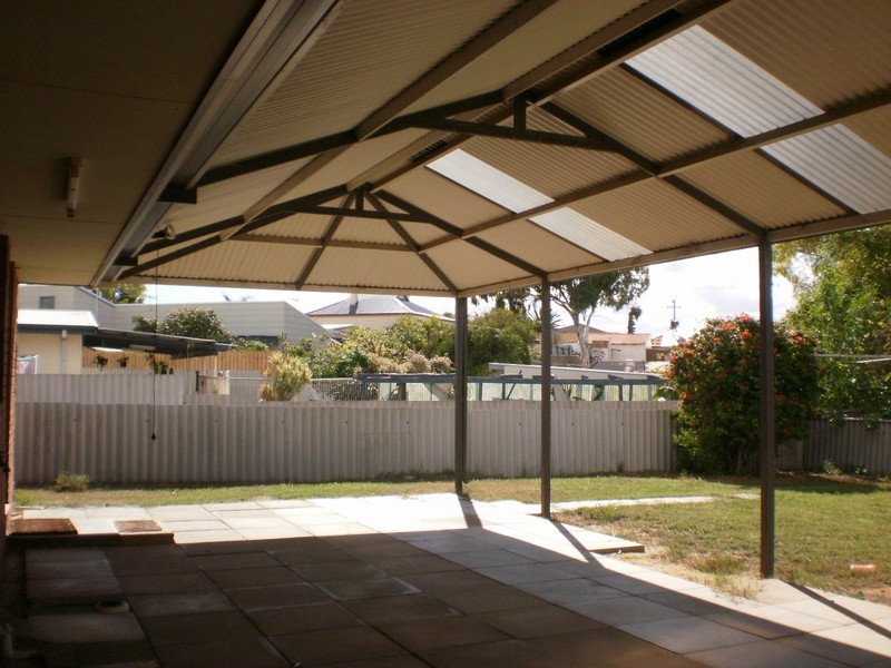 13  James Street, Geraldton WA 6530