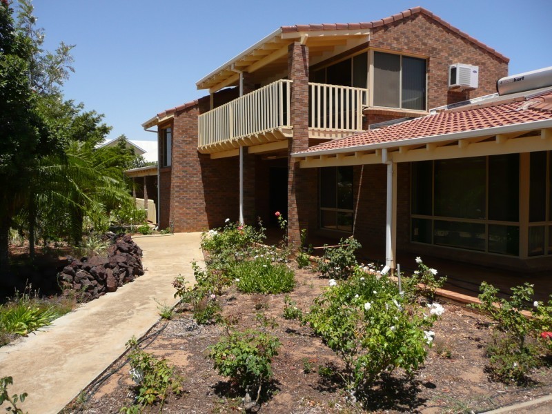 16 Crowtherton Street, Bluff Point WA 6530