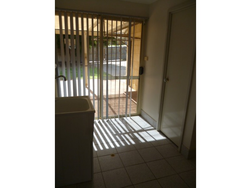 2 Dakin Cove, Wandina WA 6530