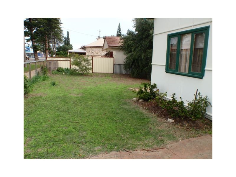 162 Durlacher Street, Geraldton WA 6530