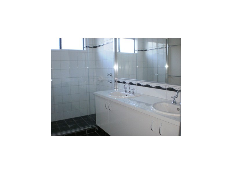 19 Coveside Way, Drummond Cove WA 6532