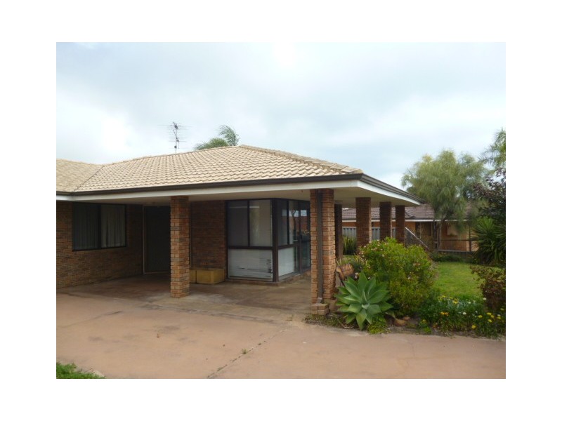 10 Pinner Place, Tarcoola Beach WA 6530