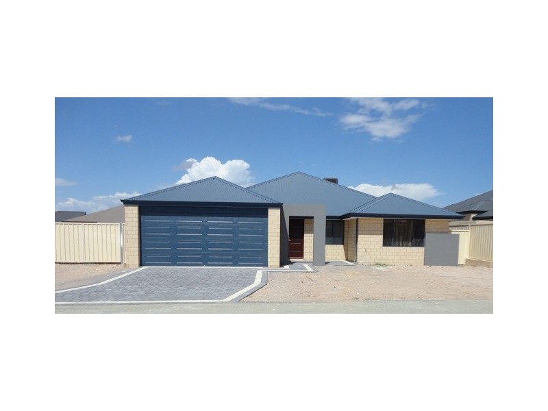 8 Isobel Way, Wandina WA 6530