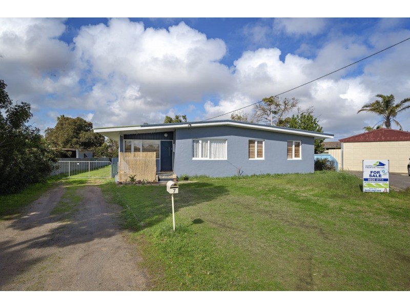 7 Watson Court, Utakarra WA 6530