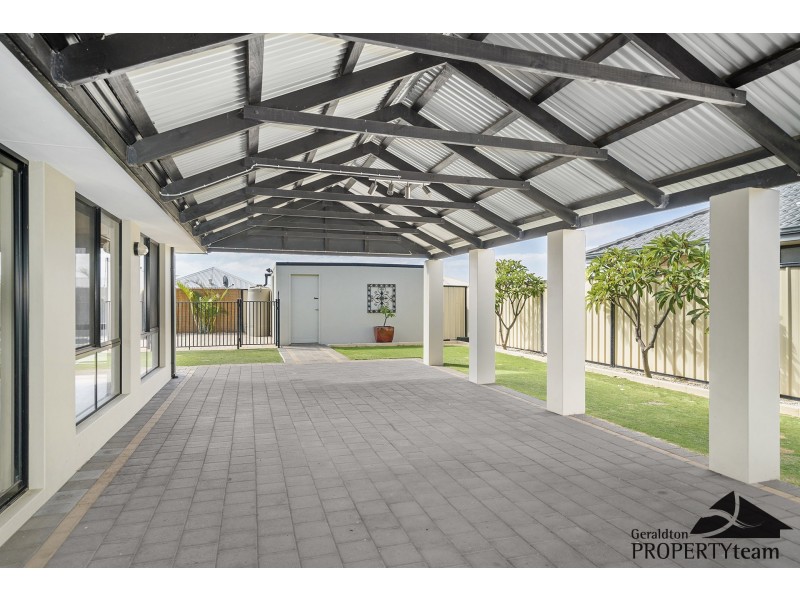 10 Invincible Rise, Wandina WA 6530