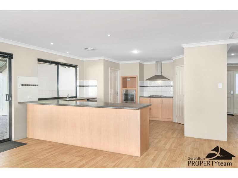 10 Invincible Rise, Wandina WA 6530