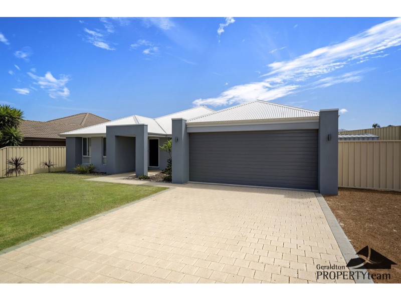 31 Reef Boulevard, Drummond Cove WA 6532