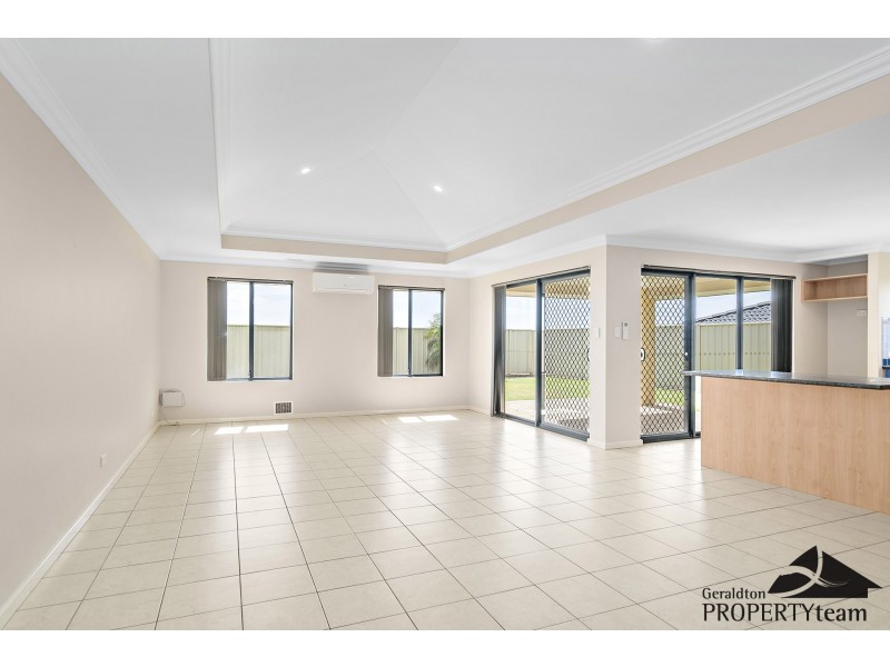 8 Yolanda Edge, Wandina WA 6530