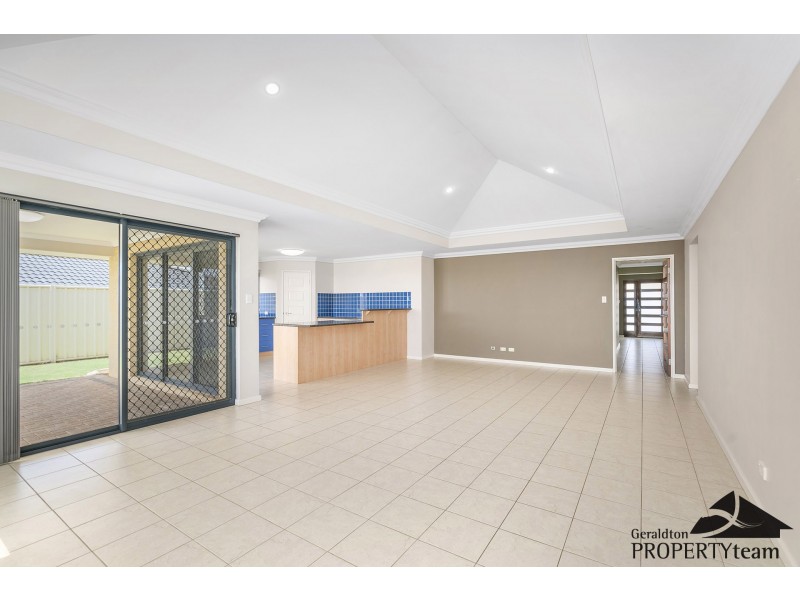 8 Yolanda Edge, Wandina WA 6530