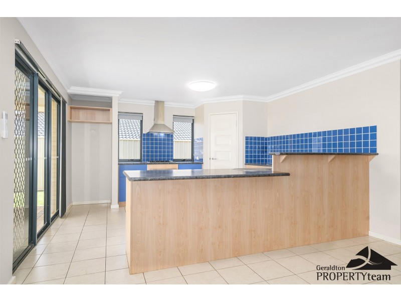 8 Yolanda Edge, Wandina WA 6530