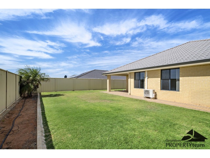 8 Yolanda Edge, Wandina WA 6530