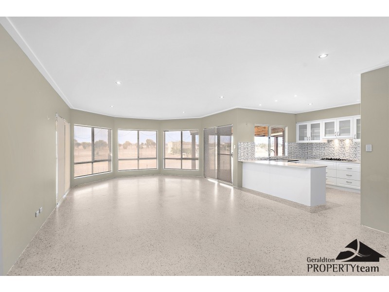 16 Lincoln Street, Deepdale WA 6532