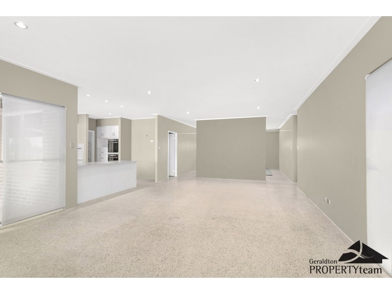 16 Lincoln Street, Deepdale WA 6532