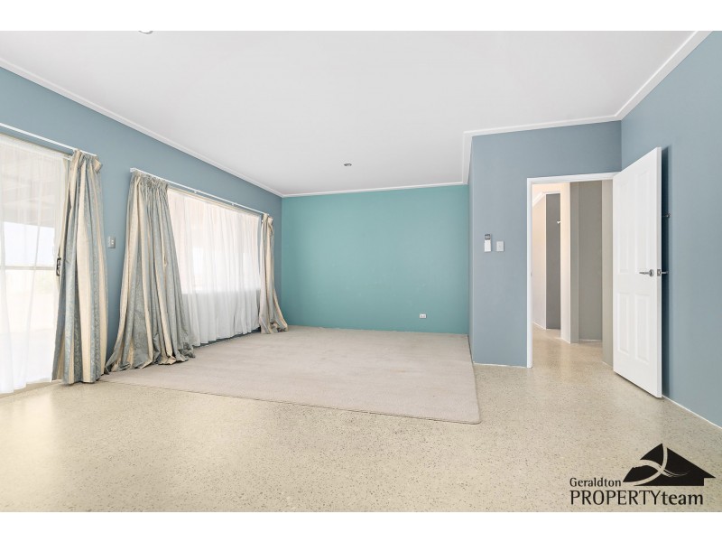 16 Lincoln Street, Deepdale WA 6532