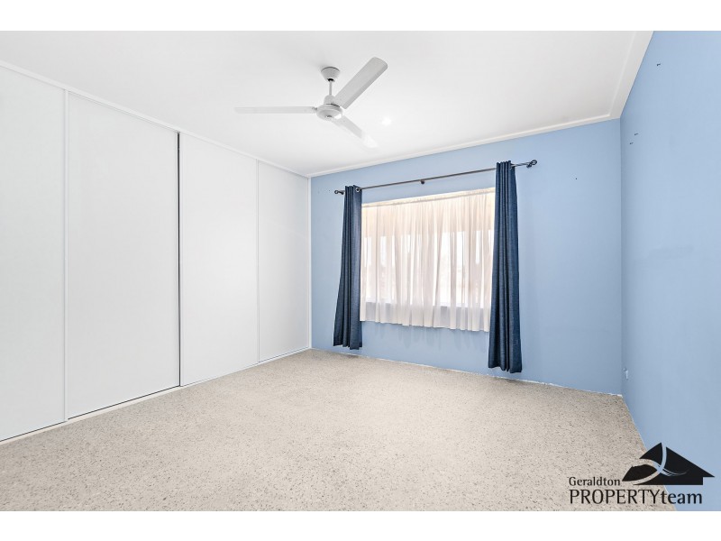 16 Lincoln Street, Deepdale WA 6532