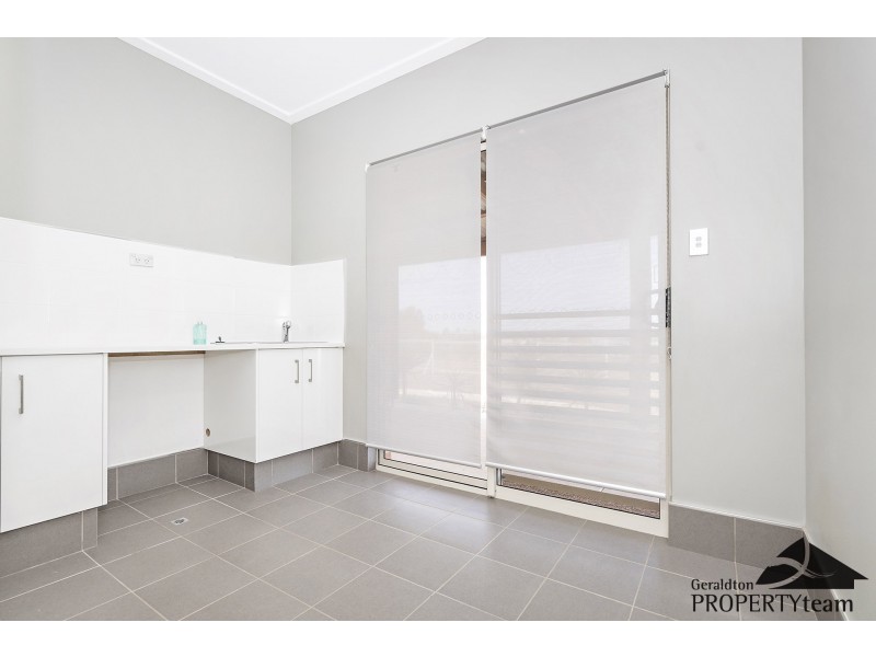 16 Lincoln Street, Deepdale WA 6532