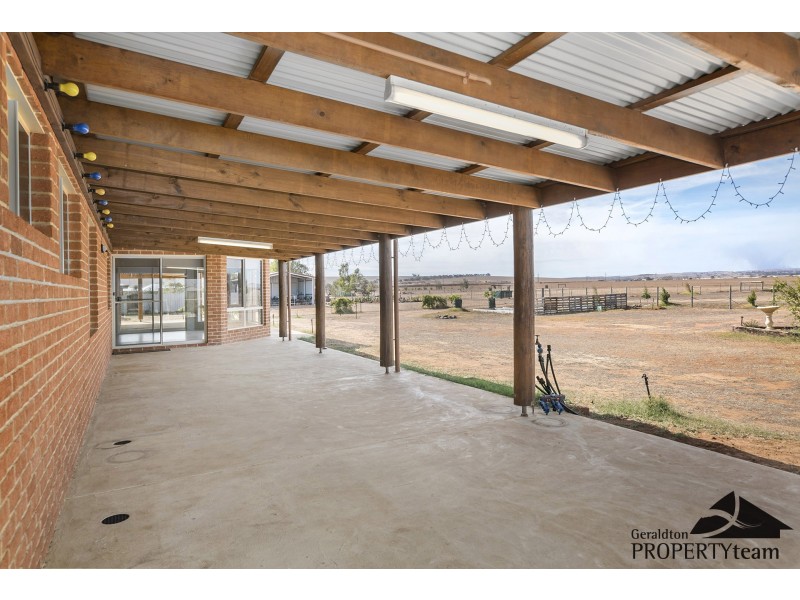 16 Lincoln Street, Deepdale WA 6532