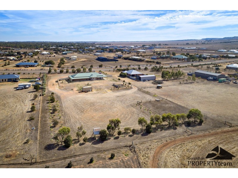 16 Lincoln Street, Deepdale WA 6532