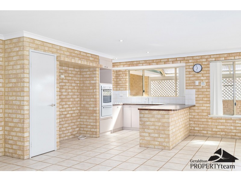 14 Hillview Drive, Drummond Cove WA 6532