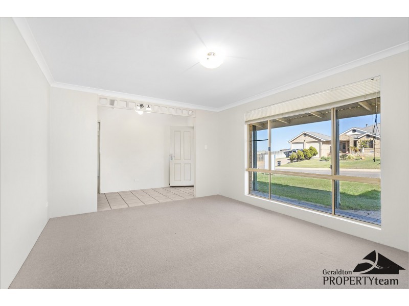 14 Hillview Drive, Drummond Cove WA 6532