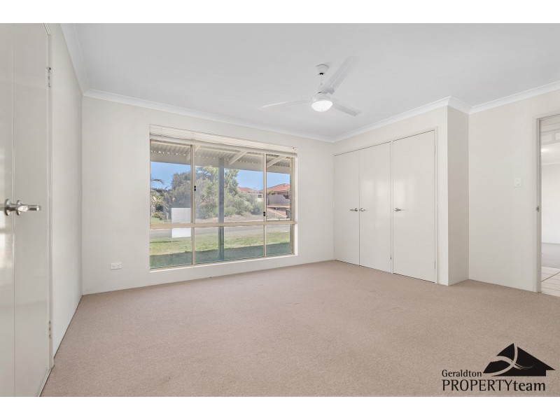 14 Hillview Drive, Drummond Cove WA 6532