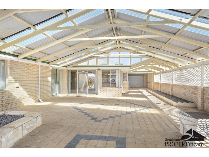 14 Hillview Drive, Drummond Cove WA 6532