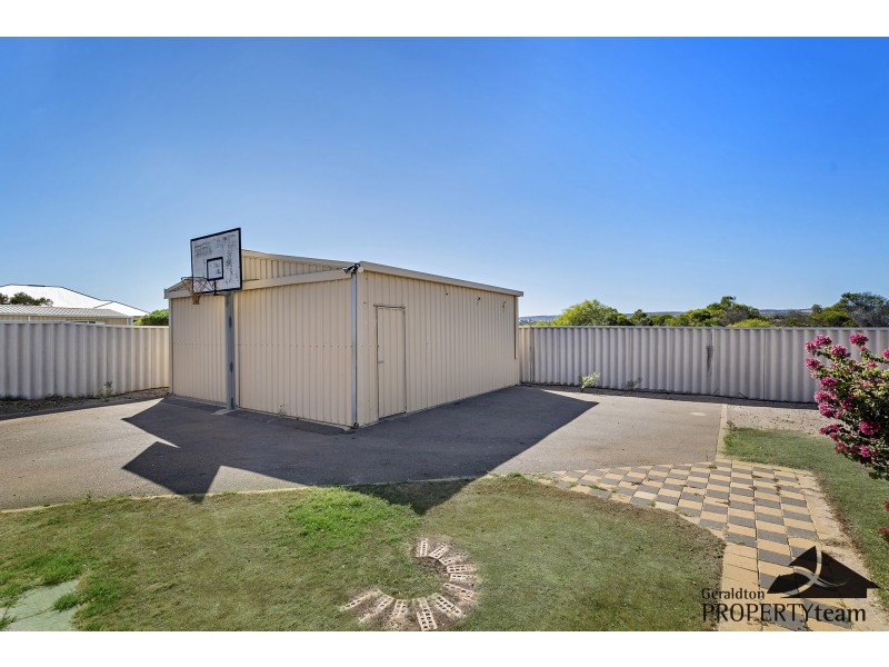 14 Hillview Drive, Drummond Cove WA 6532