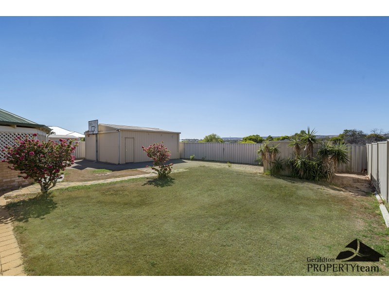 14 Hillview Drive, Drummond Cove WA 6532