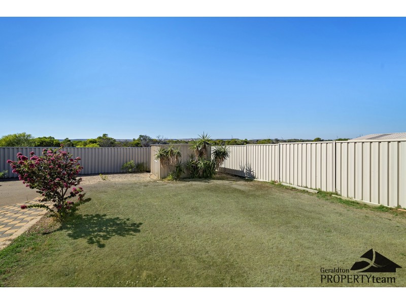 14 Hillview Drive, Drummond Cove WA 6532