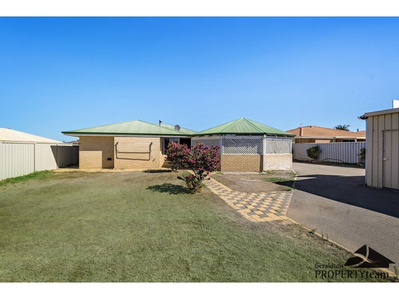 14 Hillview Drive, Drummond Cove WA 6532