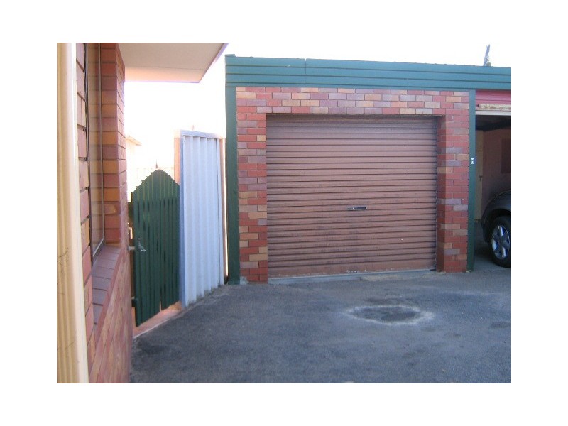 40E  Simpson Street, Geraldton WA 6530