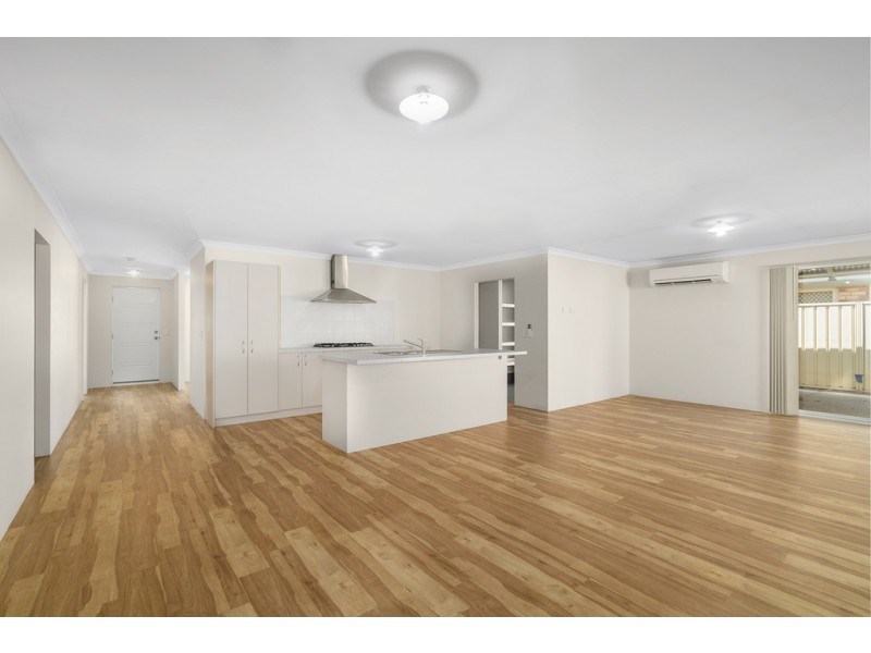 7 Invincible Rise, Wandina WA 6530