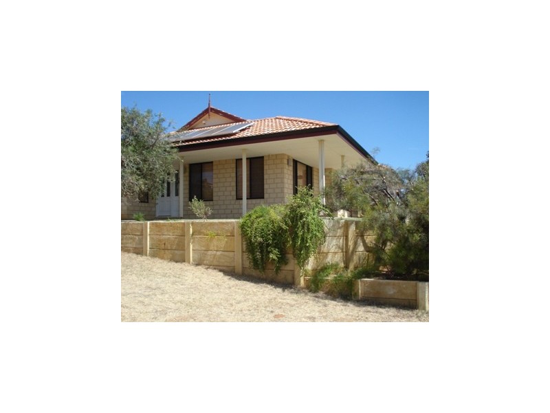 8 Hosken Street, Bluff Point WA 6530