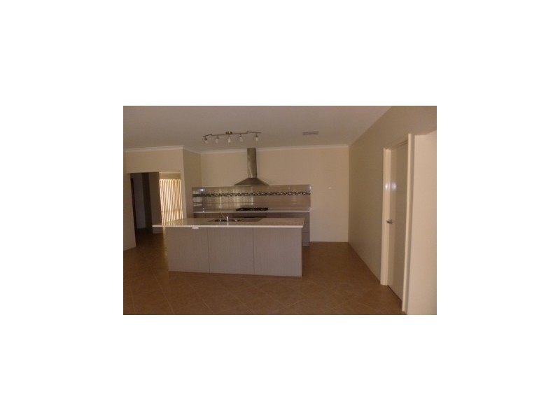 20  Sander Street, Tarcoola Beach WA 6530