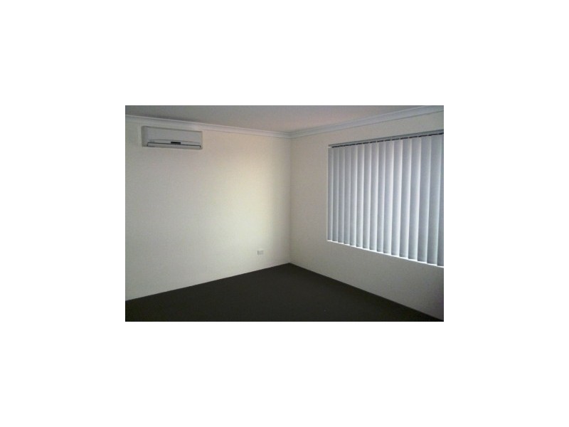 25 Iduna Road, Wandina WA 6530