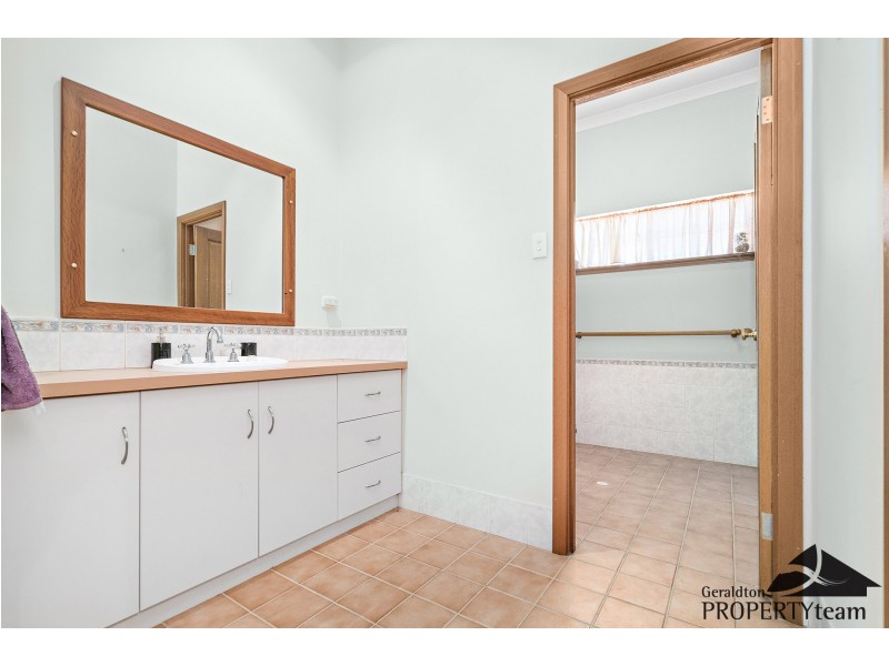 32 Polo Road, Deepdale WA 6532