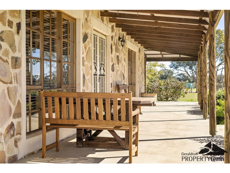 32 Polo Road, Deepdale WA 6532