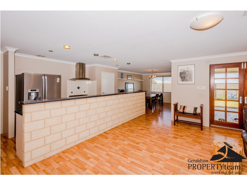 21 Yolanda Edge, Wandina WA 6530