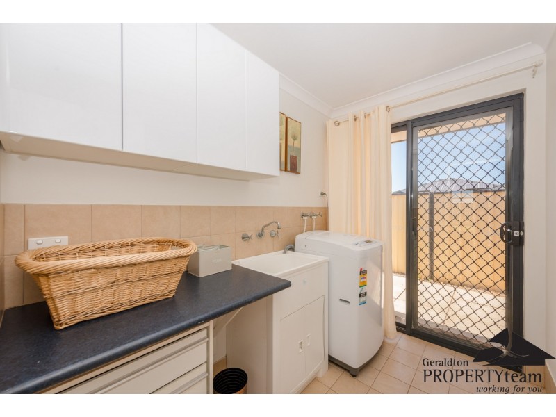 21 Yolanda Edge, Wandina WA 6530